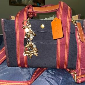 Coach Spin Tote 27 Signature Canvas NWOT